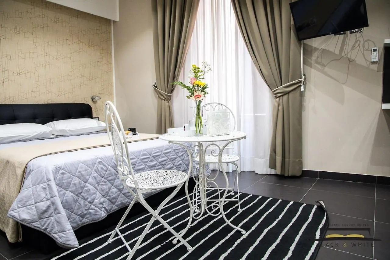 Residence Black & White Naples